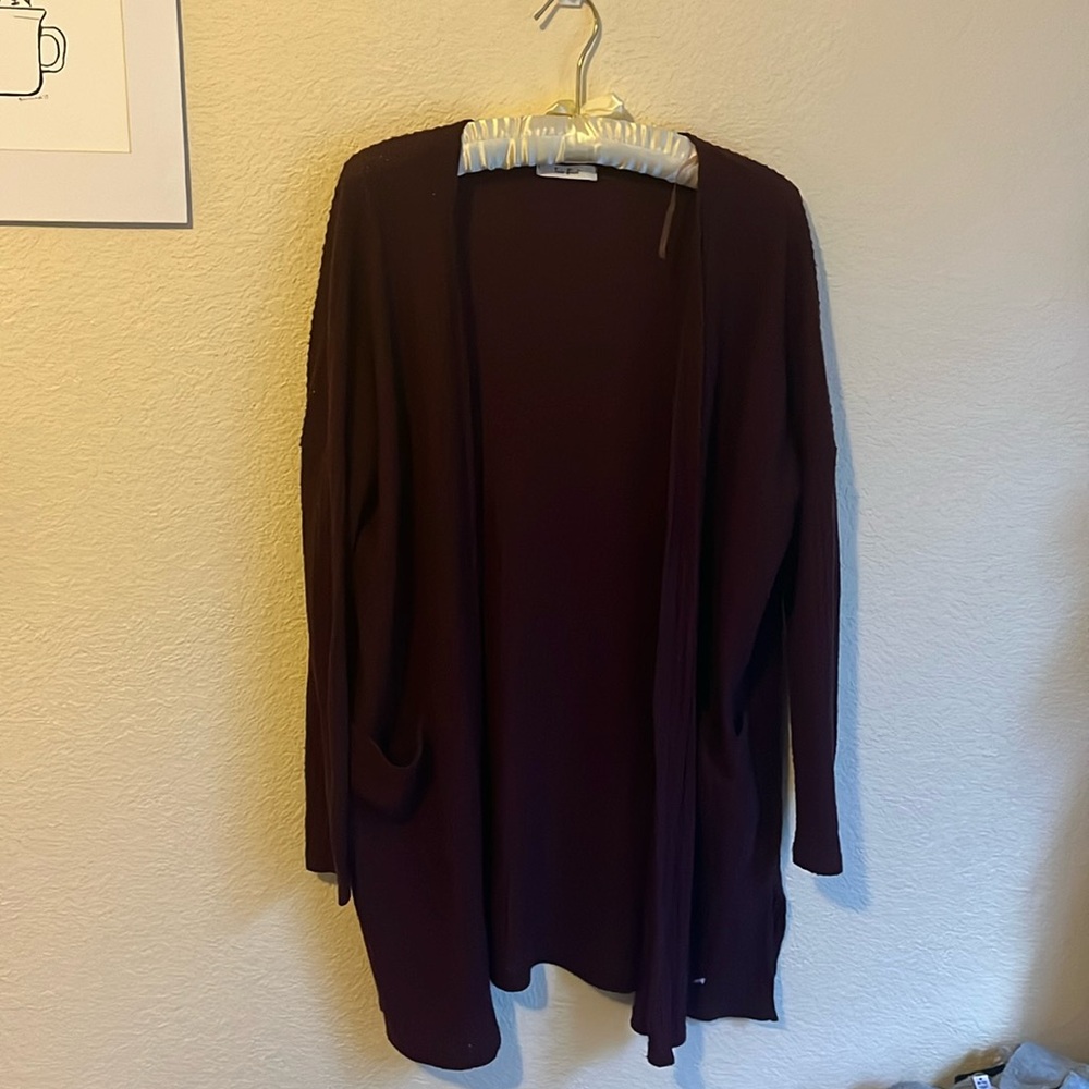 Maroon cardigan with pockets - long!